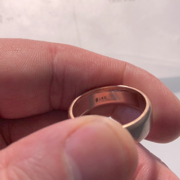 Men’s 14K Rose Gold wedding band size 10 - Picture 1 of 4